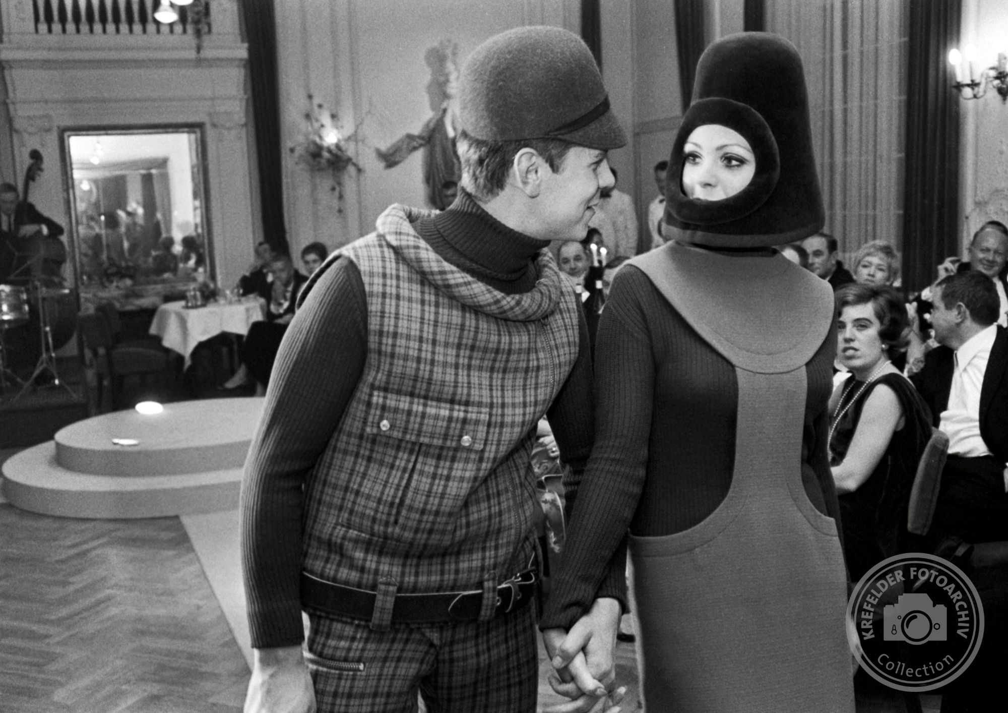 Pierre Cardin, Goldenes Spinnrad